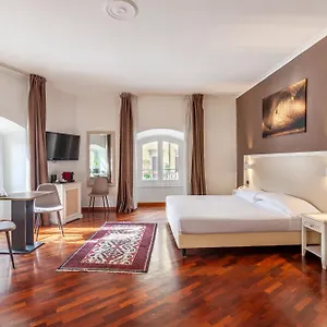 2* Guest house &